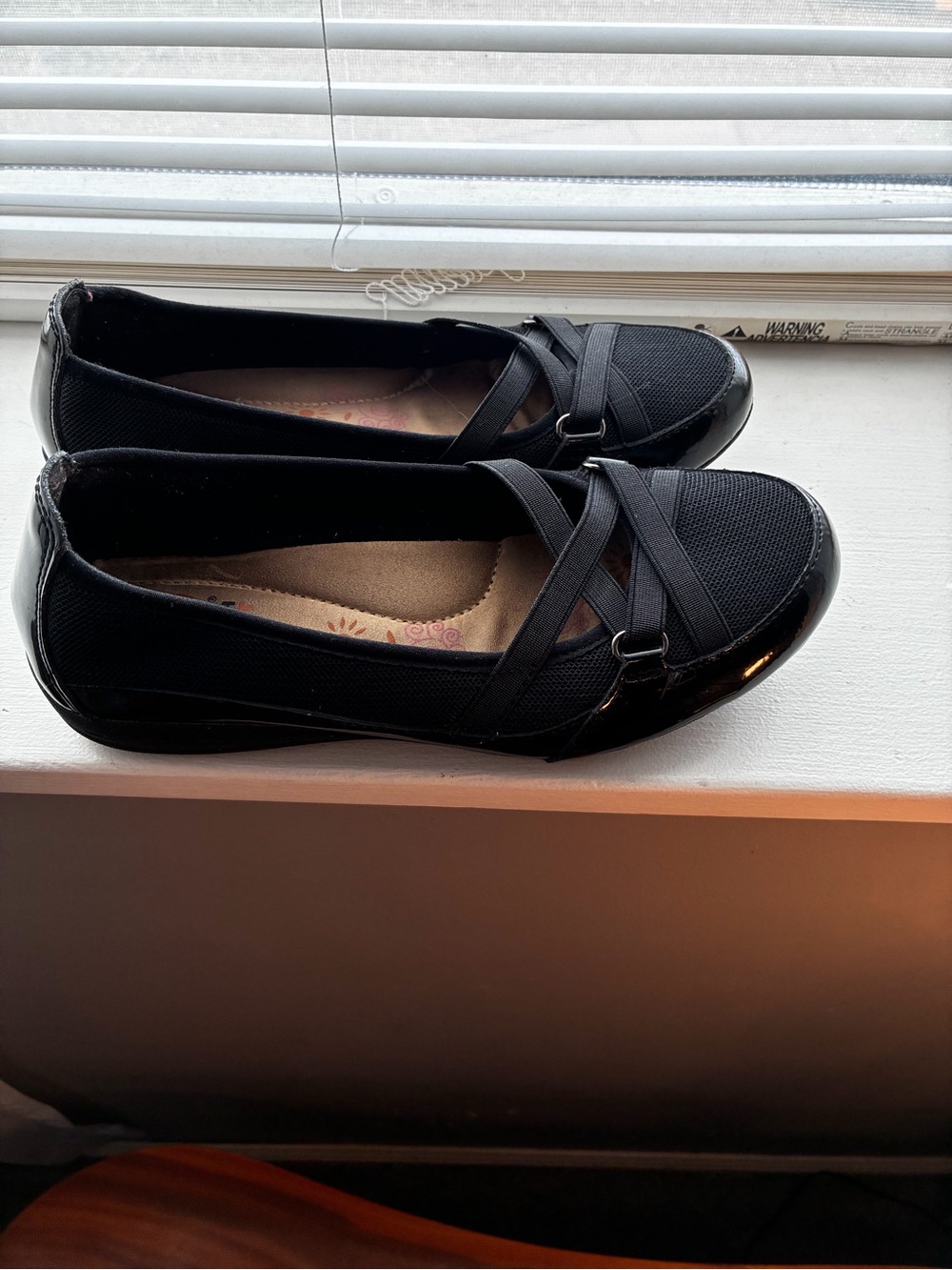 Earth Spirit Black Cross-Strap Slip-On Ballet Flats
